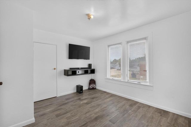 1513 MORROW STREET, Green Bay, WI 54302