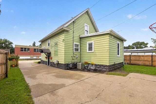 1513 MORROW STREET, Green Bay, WI 54302