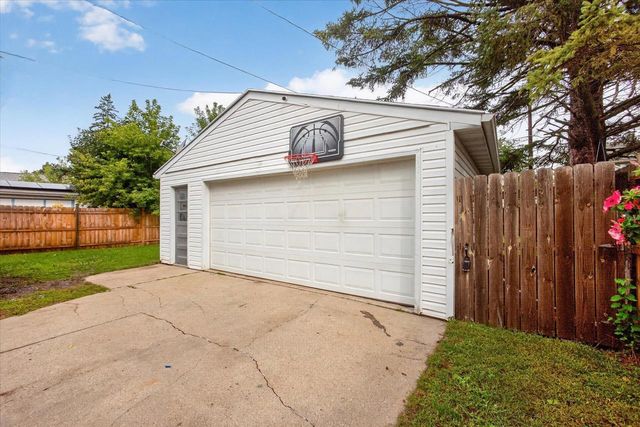 1513 MORROW STREET, Green Bay, WI 54302