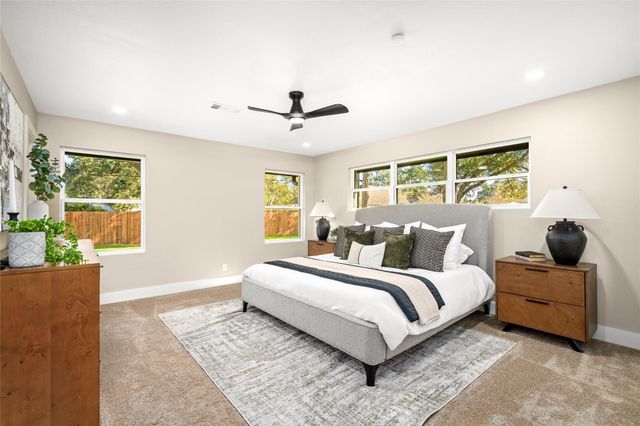 1513 S Lee Street, Alvin, TX 77511