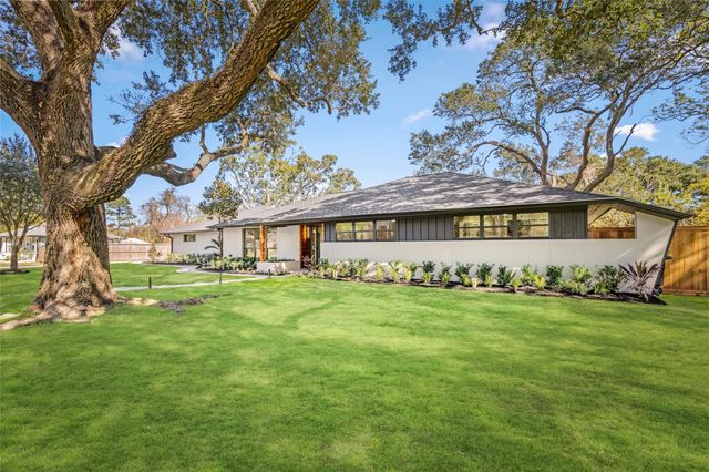 1513 S Lee Street, Alvin, TX 77511