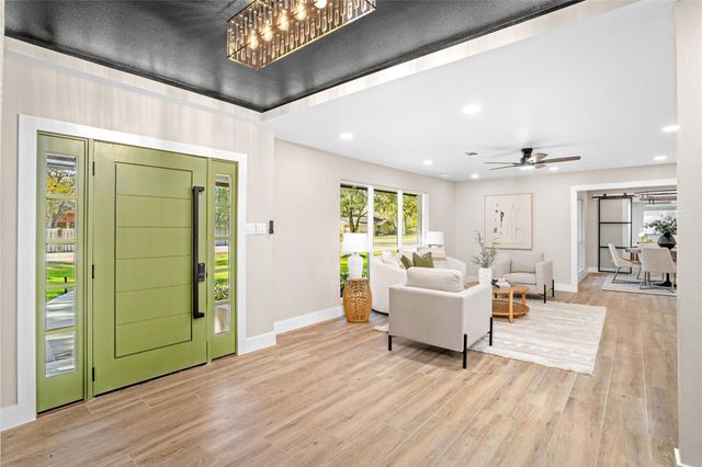 1513 S Lee Street, Alvin, TX 77511