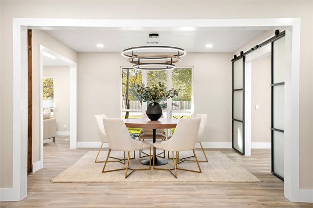 1513 S Lee Street, Alvin, TX 77511