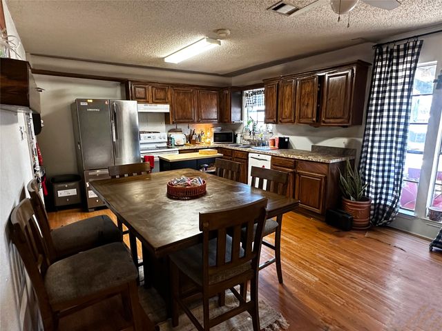 1509 Stiles Court, Midlothian, TX 76065