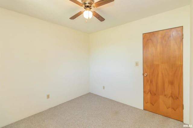 1102 N PARKWAY Drive, Pekin, IL 61554