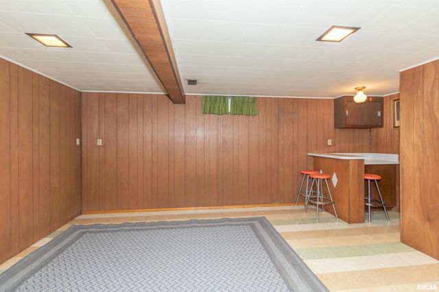 1102 N PARKWAY Drive, Pekin, IL 61554