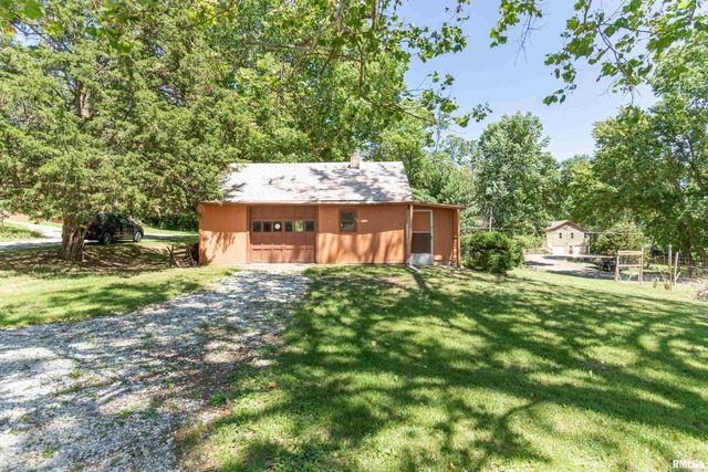 1102 N PARKWAY Drive, Pekin, IL 61554