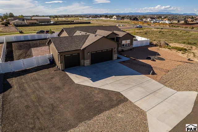 787 N Edgewater Dr, Pueblo West, CO 81007