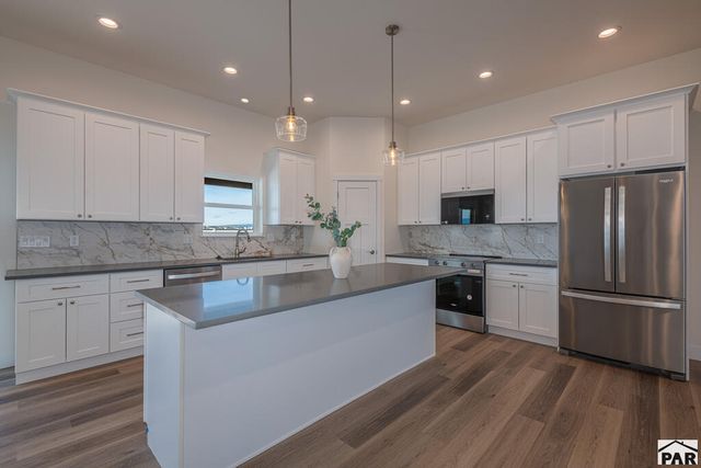787 N Edgewater Dr, Pueblo West, CO 81007
