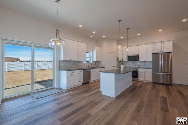 787 N Edgewater Dr, Pueblo West, CO 81007