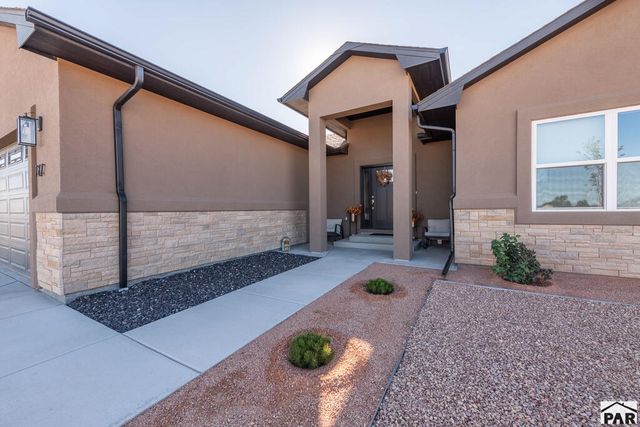 787 N Edgewater Dr, Pueblo West, CO 81007