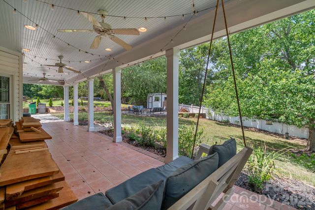 12328 Sandringham Place, Charlotte, NC 28262