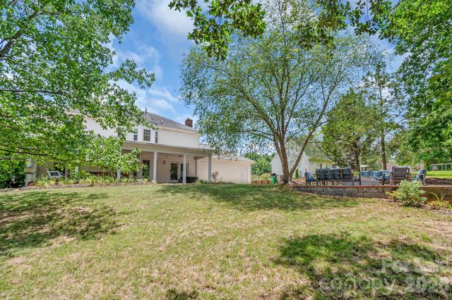 12328 Sandringham Place, Charlotte, NC 28262