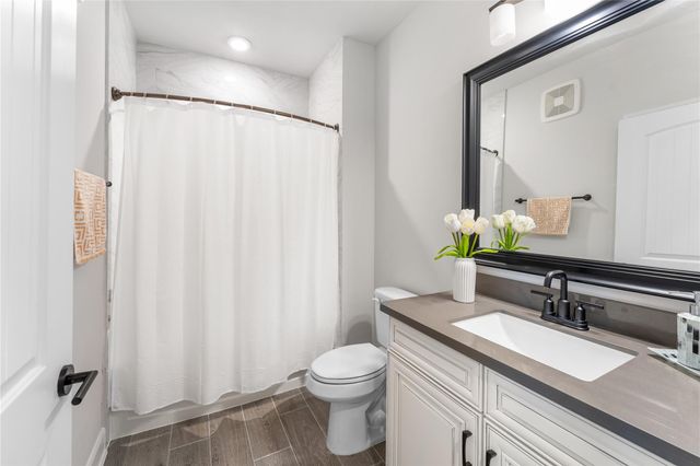 6804 Westview Drive 3103, Houston, TX 77055