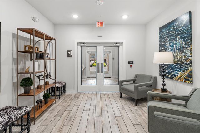6804 Westview Drive 3103, Houston, TX 77055