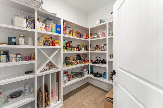 6804 Westview Drive 3103, Houston, TX 77055