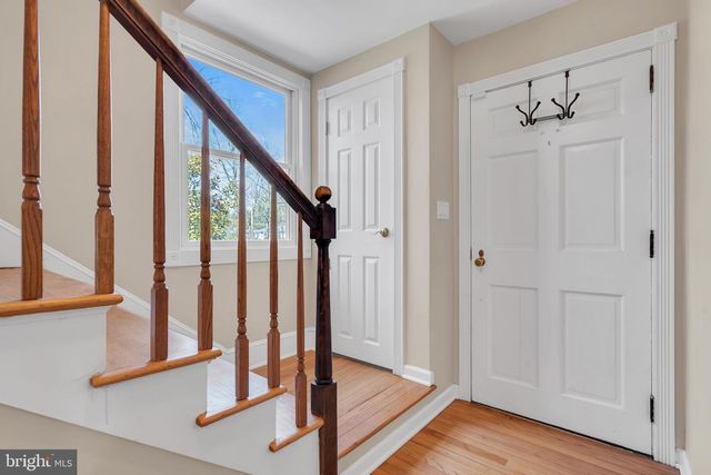 10 WOOSAMONSA RD, Pennington, NJ 08534