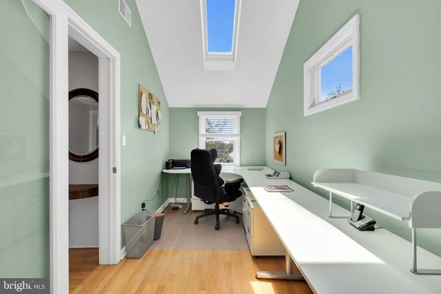 10 WOOSAMONSA RD, Pennington, NJ 08534