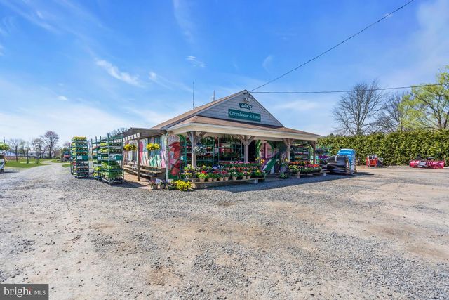 10 WOOSAMONSA RD, Pennington, NJ 08534