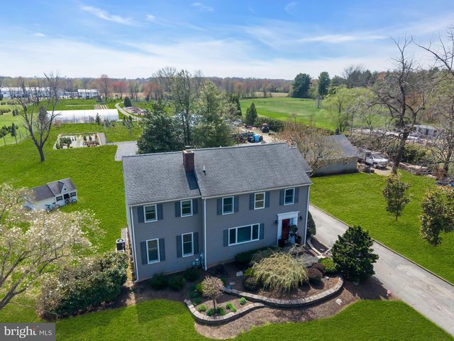 10 WOOSAMONSA RD, Pennington, NJ 08534