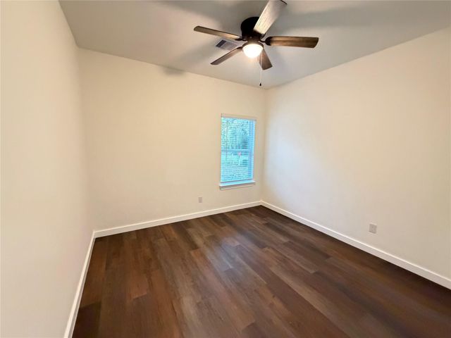 527 Autumn Lane, Livingston, TX 77351