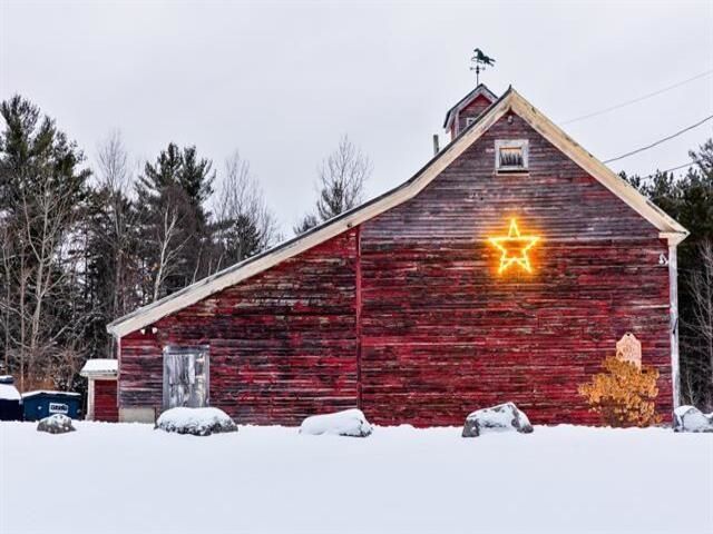 54 Red Clover Lane, Mendon, VT 05701