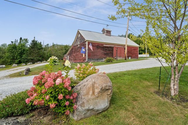 54 Red Clover Lane, Mendon, VT 05701