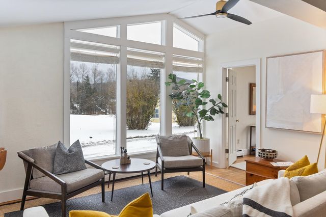 54 Red Clover Lane, Mendon, VT 05701