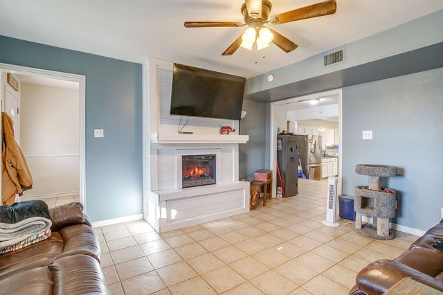 6549 Meinen Lake Road, Grandview, TX 76050