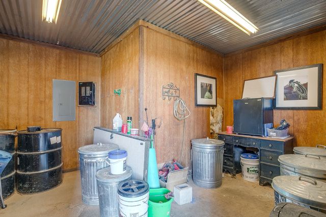 6549 Meinen Lake Road, Grandview, TX 76050