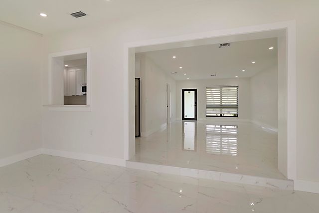 421 FONTANA Drive, Palm Springs, FL 33461
