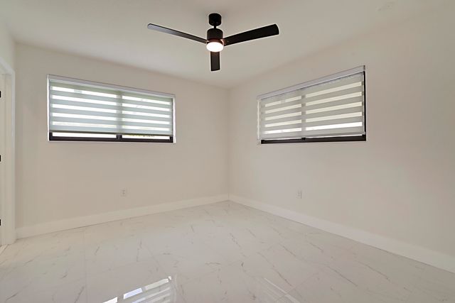 421 FONTANA Drive, Palm Springs, FL 33461