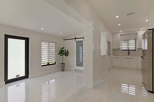 421 FONTANA Drive, Palm Springs, FL 33461