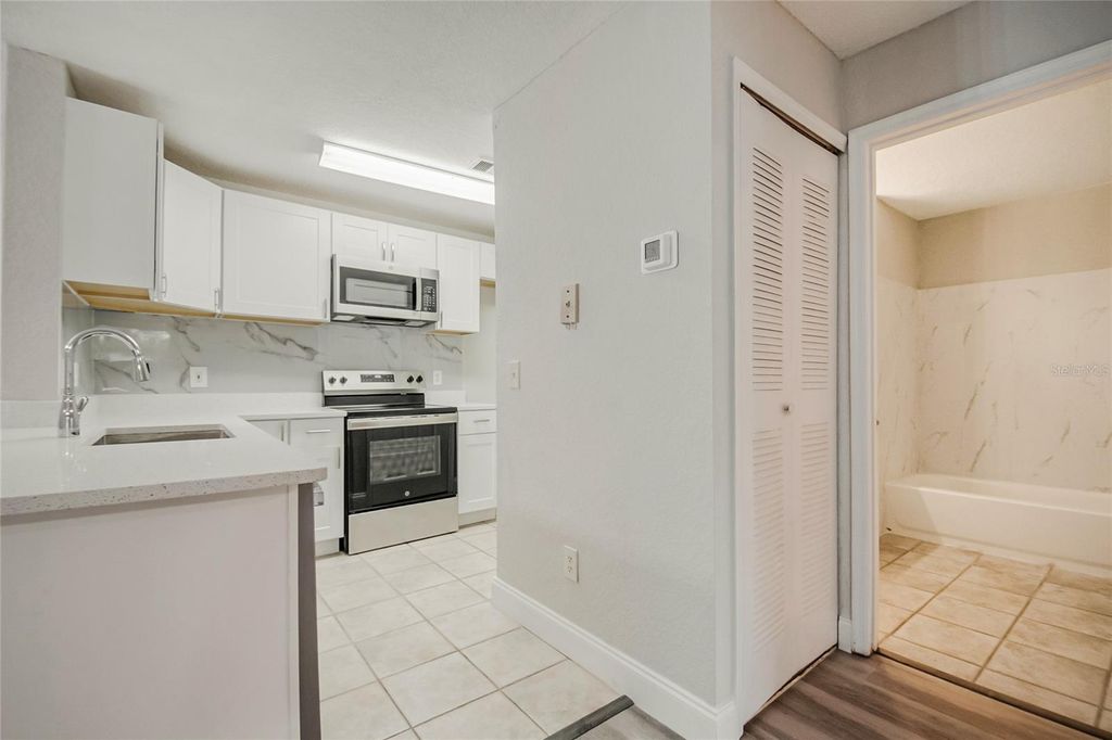 Image 14 of property listing at 7511 SEURAT STREET 10102, Orlando, FL 32819