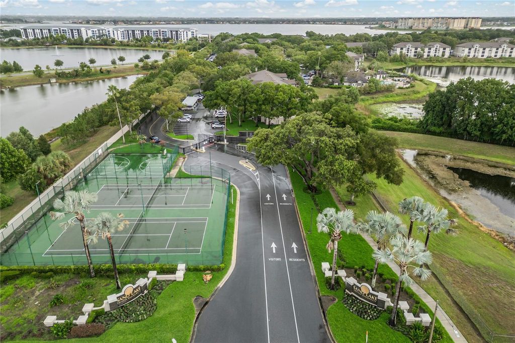 Image 36 of property listing at 7511 SEURAT STREET 10102, Orlando, FL 32819