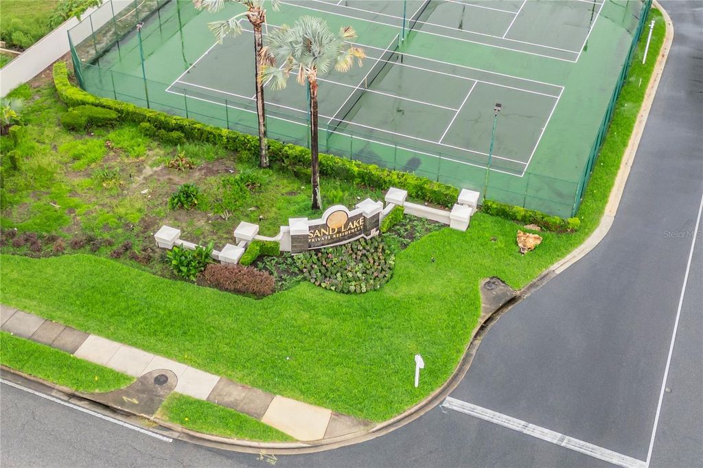 Image 37 of property listing at 7511 SEURAT STREET 10102, Orlando, FL 32819