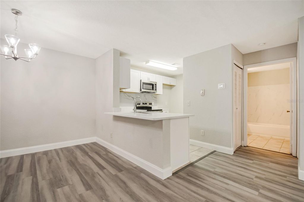 Image 9 of property listing at 7511 SEURAT STREET 10102, Orlando, FL 32819