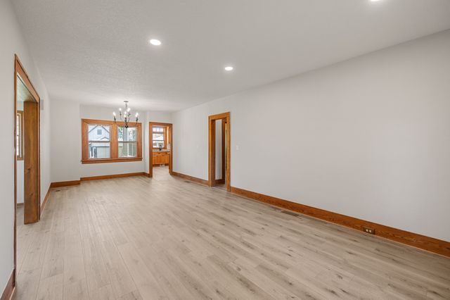 616 S Kennedy Avenue, Madrid, IA 50156