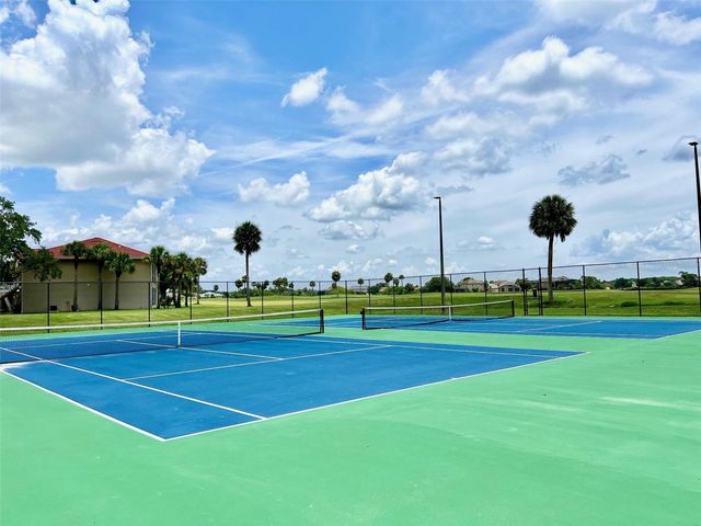 2300 THE OAKS BOULEVARD, Kissimmee, FL 34746