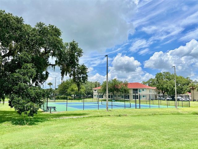 2300 THE OAKS BOULEVARD, Kissimmee, FL 34746