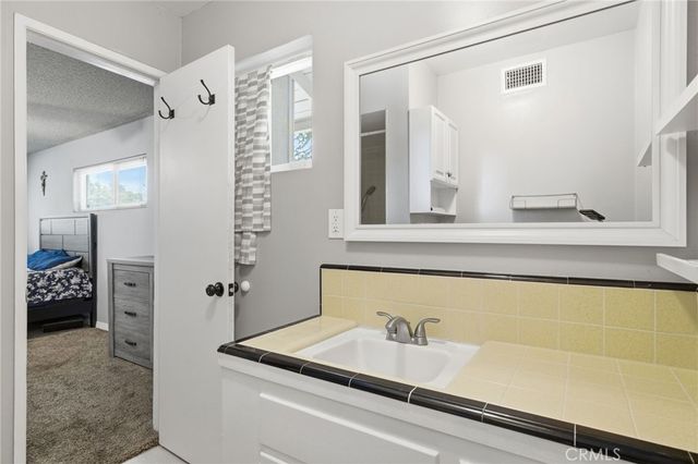524 B Street, Bakersfield, CA 93304