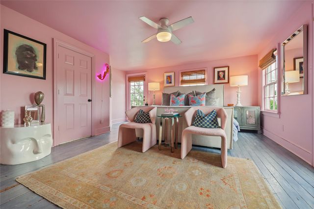 1305 Postoffice, Galveston, TX 77550