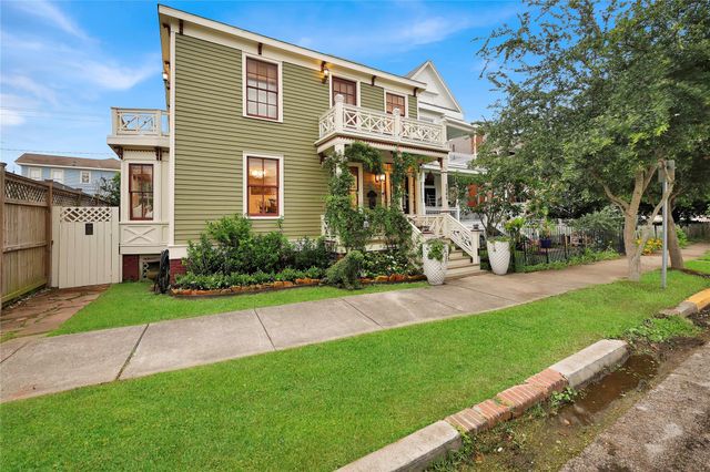 1305 Postoffice, Galveston, TX 77550