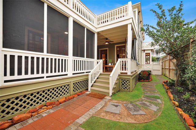 1305 Postoffice, Galveston, TX 77550
