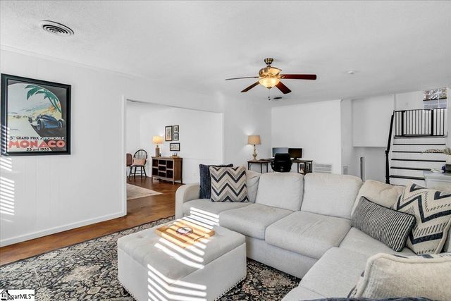 614 Gray Fox Square, Taylors, SC 29687