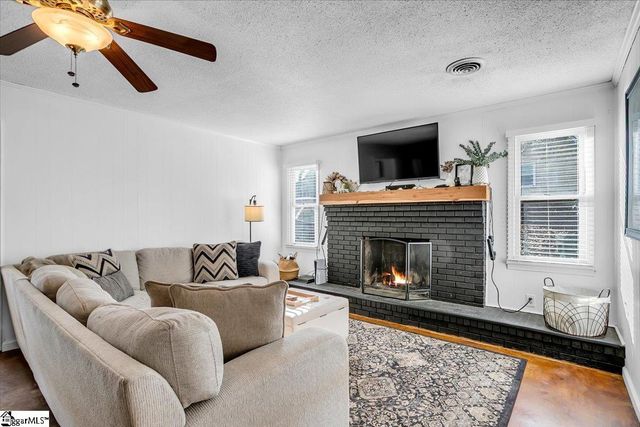 614 Gray Fox Square, Taylors, SC 29687