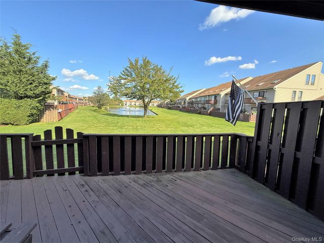 100 Daly Boulevard 2713, Oceanside, NY 11572