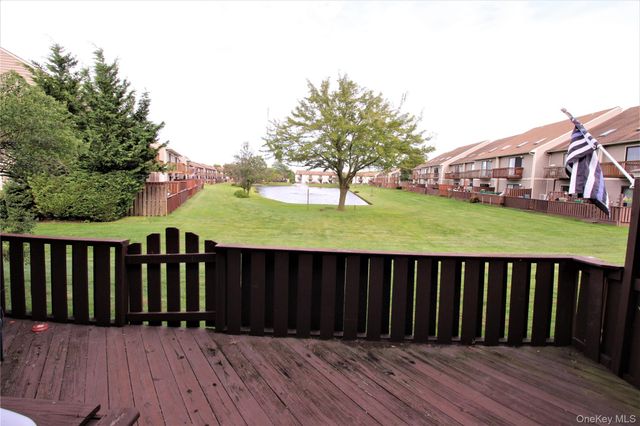 100 Daly Boulevard 2713, Oceanside, NY 11572