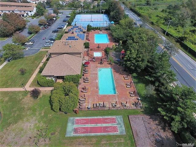 100 Daly Boulevard 2713, Oceanside, NY 11572