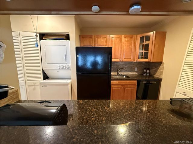 100 Daly Boulevard 2713, Oceanside, NY 11572